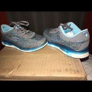 Little girls skechers tennis shoes size 13